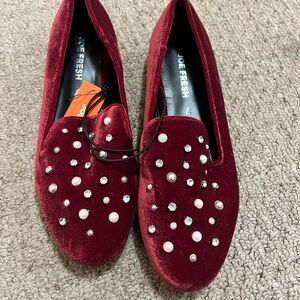 Burgundy velvet women’s size 7 shoes with pearls brand new